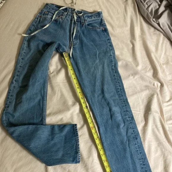 Vintage Levi's 501s made in USA - Picture 13 of 16